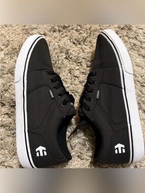 NEW Men’s Etnies Black and White Canvas Low-Top Skate Sneakers size 11